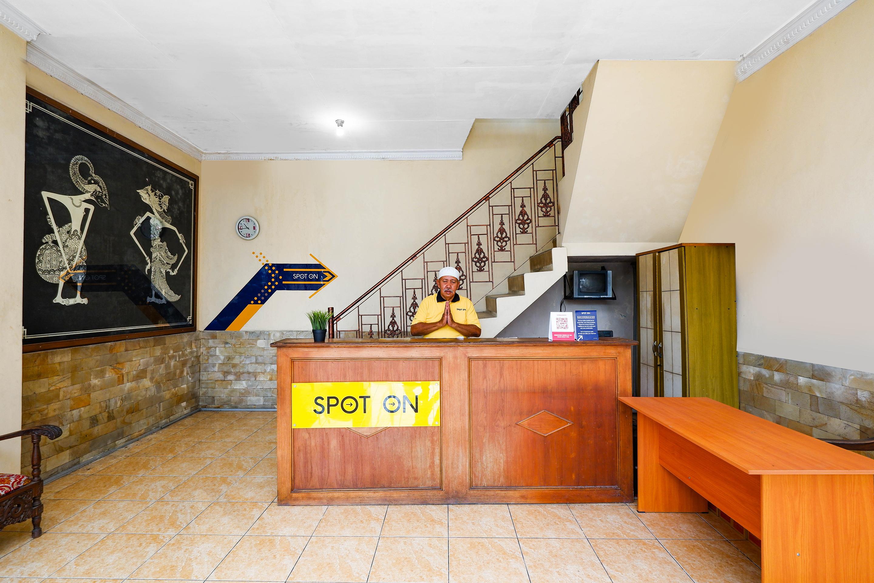 Spot On 2011 Hotel Mekar Sari Solo المظهر الخارجي الصورة